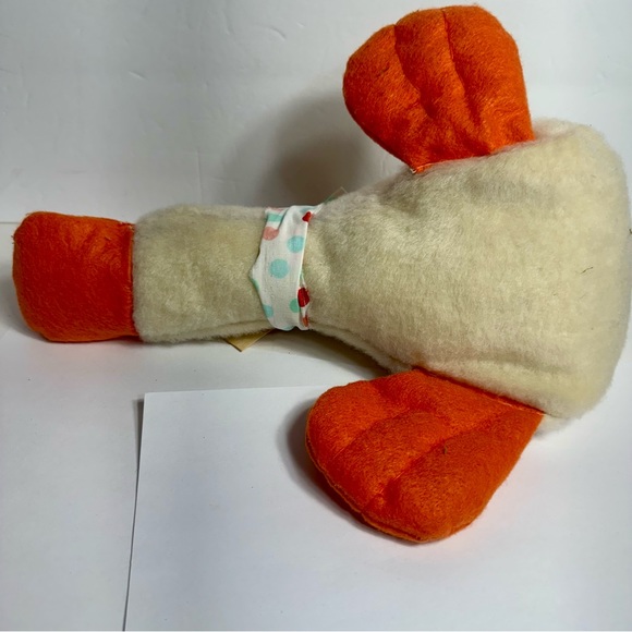 Handmade platypus decorative piece. Hand made with adorable bill and feet. - Picture 7 of 10